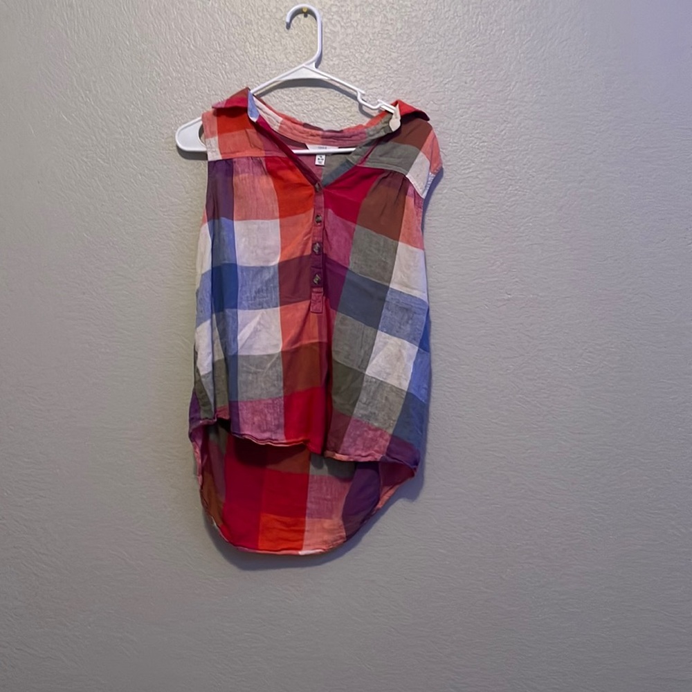 Multi color shirt medium